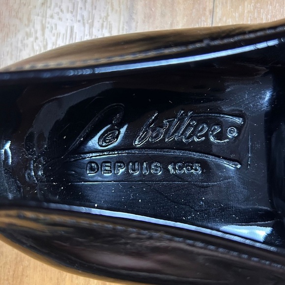 Vero Cuoio Made in Italy Men’s Shoes Glossy Black with Gold Emblem Size 40 - Picture 6 of 8